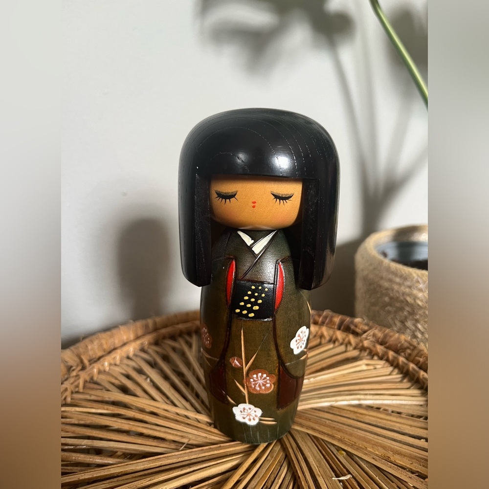Vintage Japanese Kokeshi Doll with Floral Design
